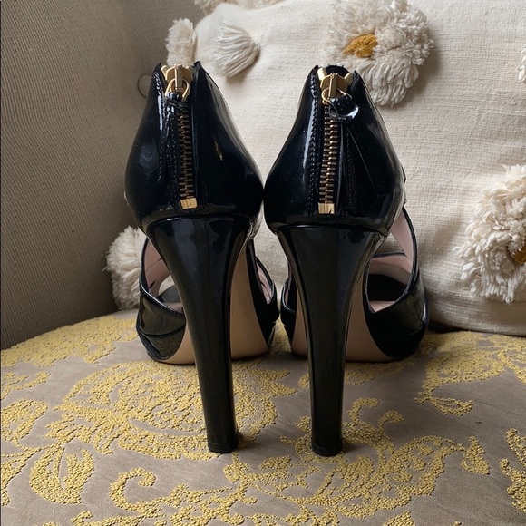 Flawless miu miu black patent heels - Picture 4 of 5